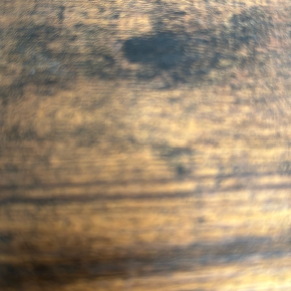 Meet your Posher, Laura - Picture 1 of 1